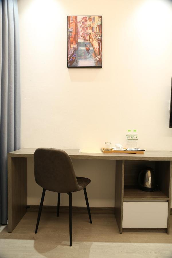 The Queendor Boutique Hotel โฮจิมินห์ซิตี้ ภายนอก รูปภาพ